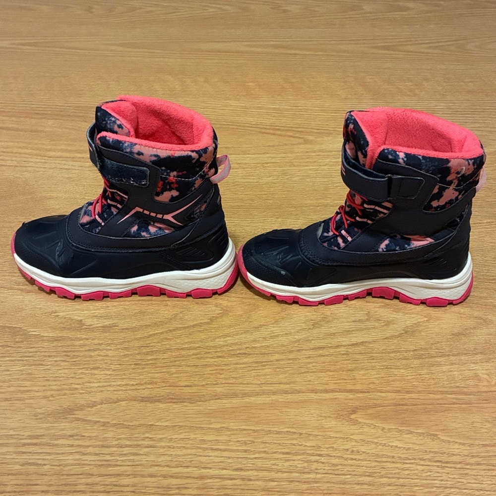 Pepperts! Girls’ Pink and Navy Snow Boots - Picture 5 of 13